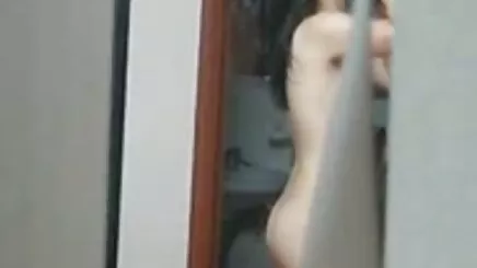 Nga, đồ phim co giao va hoc sinh đen