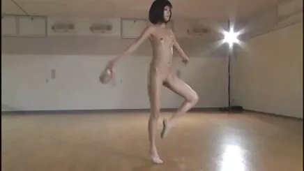 Thể hình mẫu cho thấy cơ thể cho sex vietsub hoc sinh tôi webcam