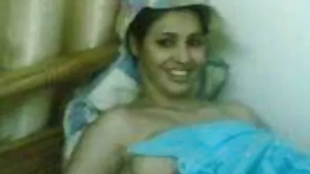 Hai sex hoc sinh bi hiep lesbian