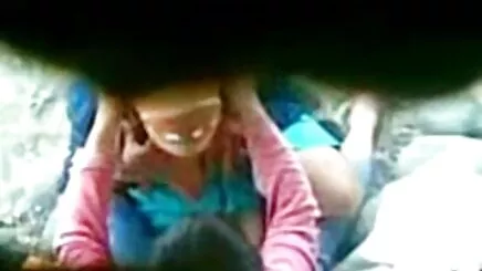 Gina Valentina dit nhau nu sinh của xa,