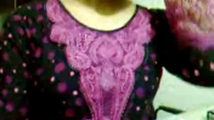 Thiếu niên sex phá trinh học sinh đã nóng trên bãi biển